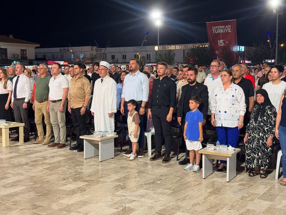15 TEMMUZ ŞEHİTLERİNİ ANMA, DEMOKRASİ VE MİLLÎ BİRLİK GÜNÜ KEMER’DE DÜZENLENEN PROGRAMLA ANILDI