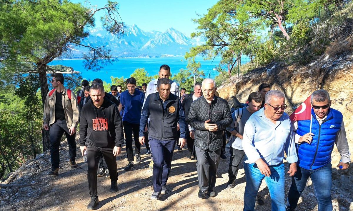 AĞVA DESTANI’NIN YAZILDIĞI SİPERLERE YÜRÜYÜŞ GERÇEKLEŞTİRİLDİ