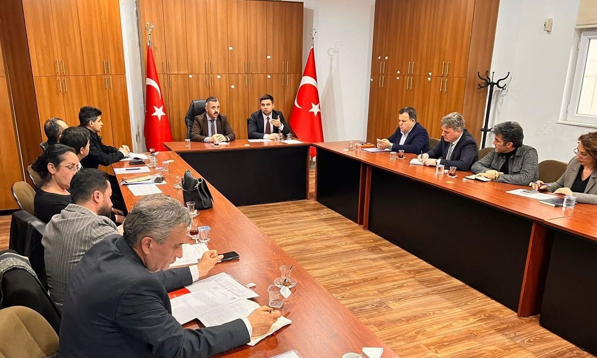 KEMER’DE ÇOCUKLAR İÇİN GÜÇBİRLİĞİ: KOORDİNASYON KURULU TOPLANDI