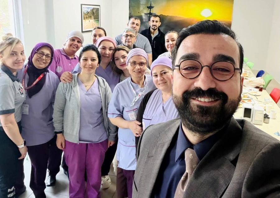 KEMER DEVLET HASTANESİ’NDE MORAL KAHVALTISI: BAŞHEKİM DAĞLI PERSONELİYLE BİR ARAYA GELDİ