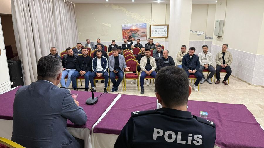 KEMER’DE TURİZM SEZONU ÖNCESİ GECE KULÜPLERİYLE KRİTİK TOPLANTI