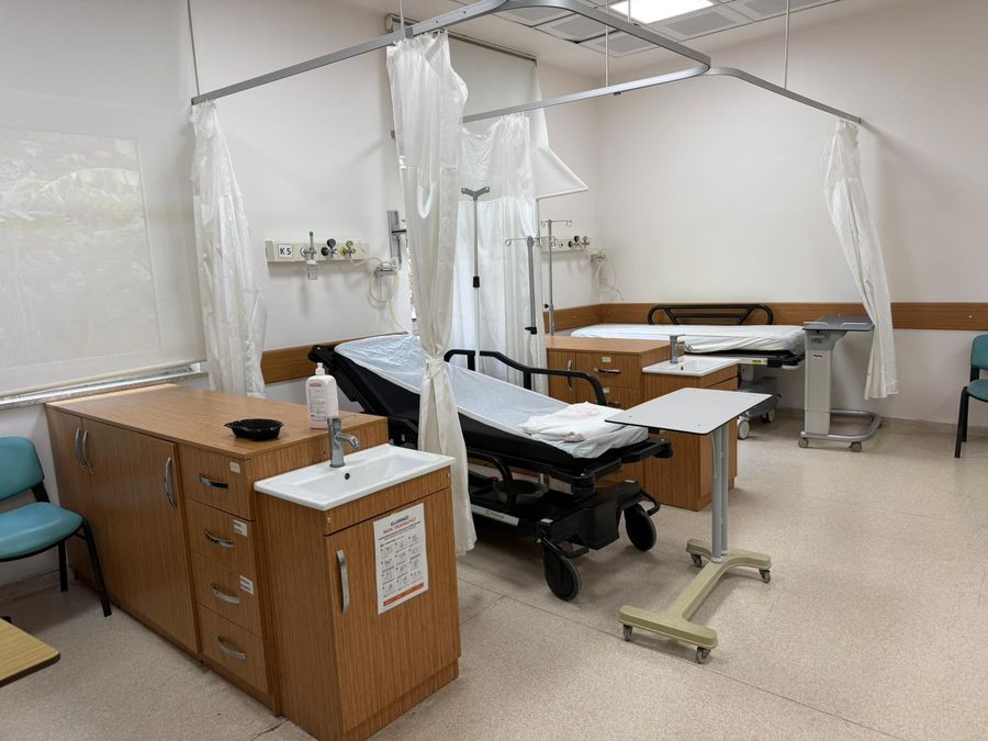 KEMER DEVLET HASTANESİ’NDE BÜYÜK DEĞİŞİM: ACİL SERVİS MODERN YÜZÜNE KAVUŞTU!