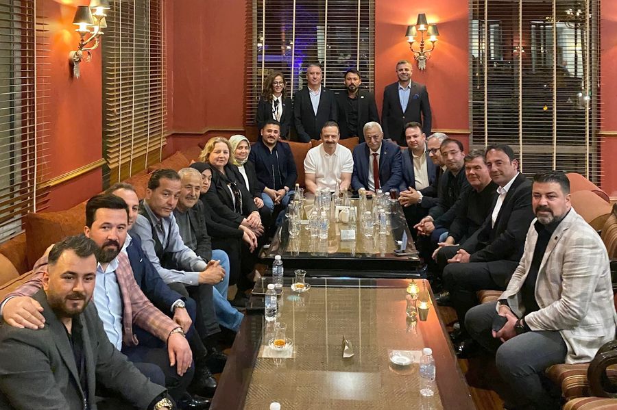 GENEL BAŞKAN AĞIRALİOĞLU KEMER HEYETİYLE BULUŞTU: “VERİMLİ BİR SOHBET GERÇEKLEŞTİRDİK”