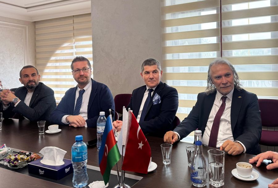 KEMER’DEN BAKÜ’YE TİCARET KÖPRÜSÜ: ÖZKAN ÇAKMAK AZERBAYCAN TEMASLARINDA!