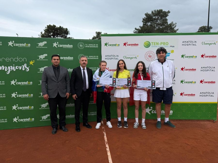 KEMER’DE TENİS ŞÖLENİ: 16 ÜLKEDEN 182 SPORCU KORTA ÇIKTI!