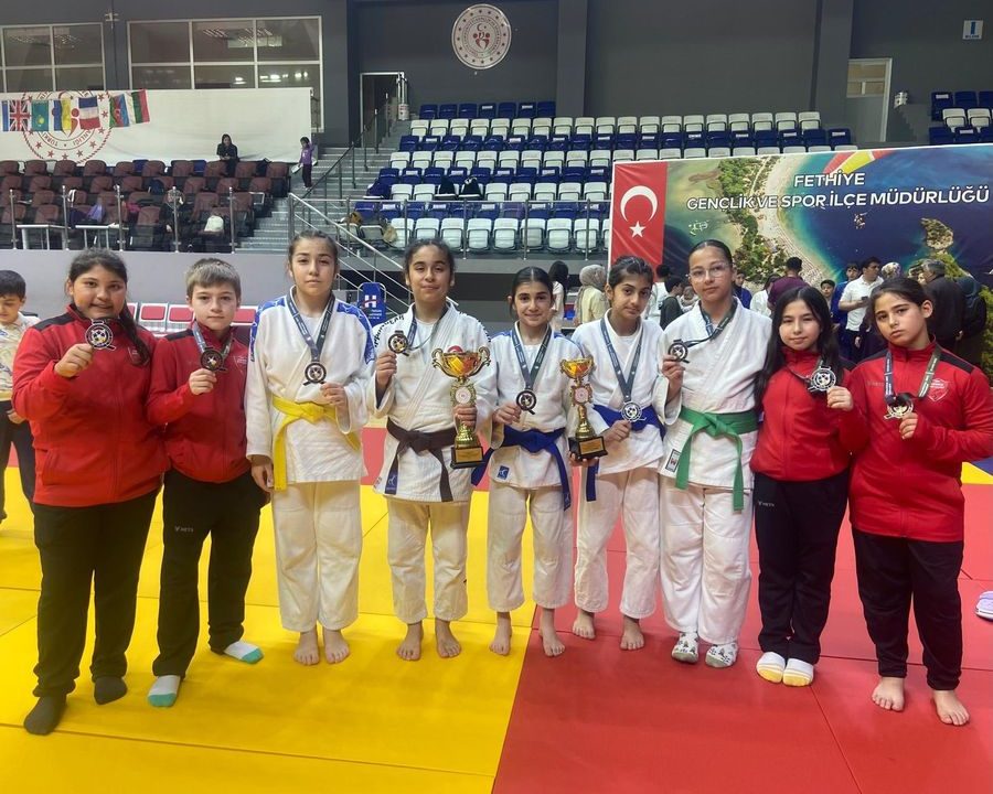 MİNDERDE KEMER FIRTINASI: JUDO ŞAMPİYONLUK KUPASI KEMER’İN!