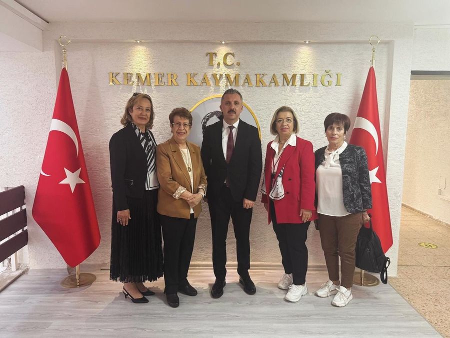 TÜRK KADINLAR BİRLİĞİ’NDEN KAYMAKAM SOLMAZ’A 102. YIL ZİYARETİ