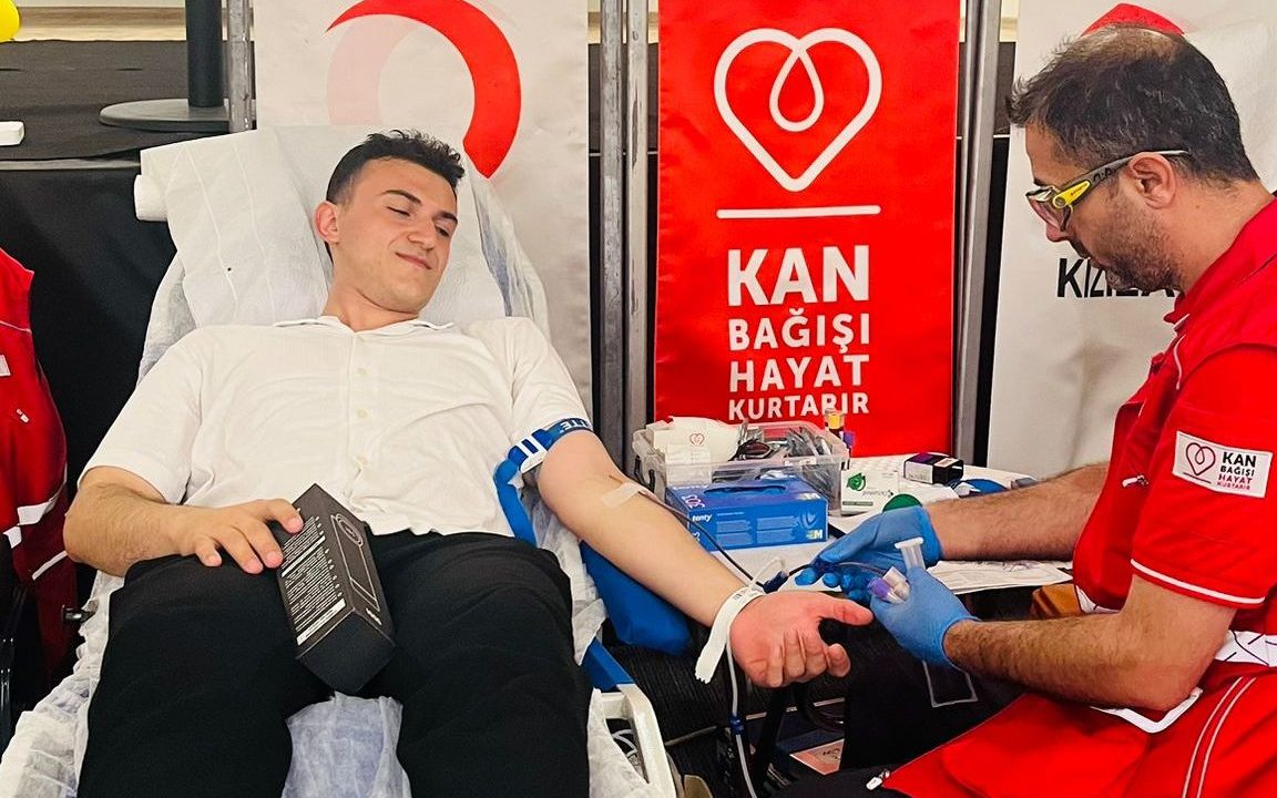 SİU COLLECTION OTEL PERSONELİNDEN ANLAMLI BAĞIŞ: KAN VERDİLER, UMUT OLDULAR!