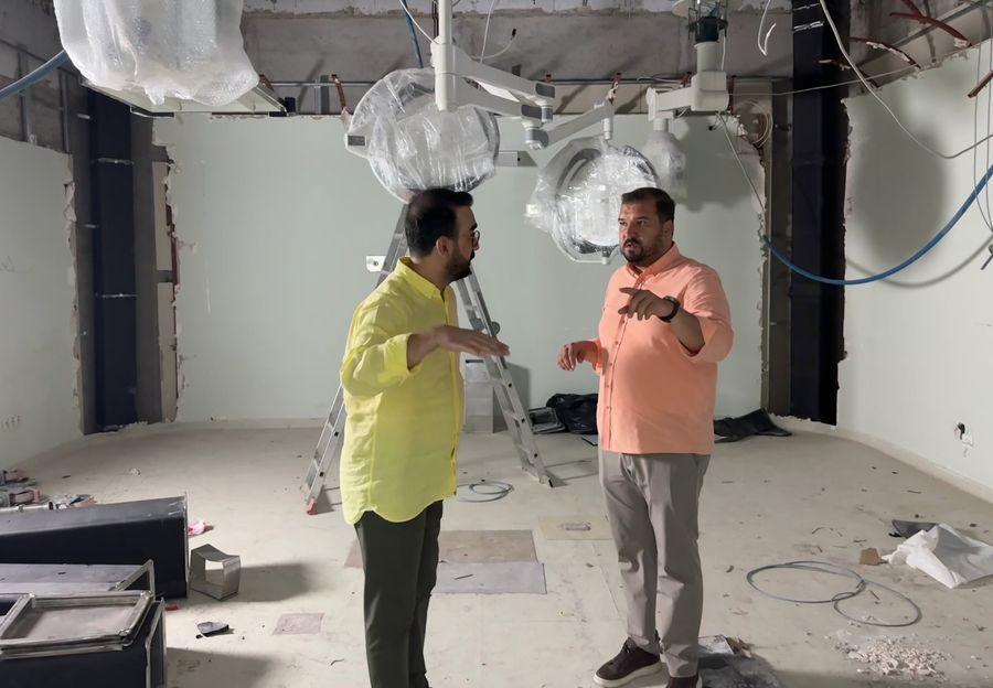 KEMER DEVLET HASTANESİ’NDE YENİLEME ÇALIŞMALARI HIZ KESMİYOR