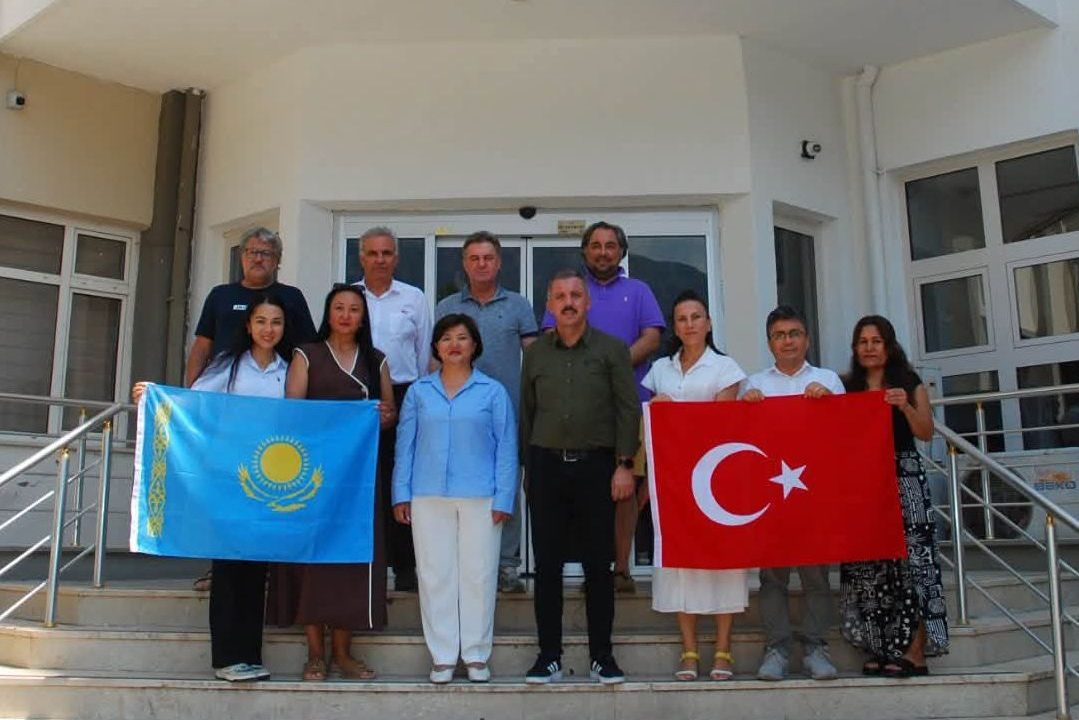 KEMER İLE ALMATI ARASINDA EĞİTİMDE ULUSLARARASI İŞ BİRLİĞİ MUTABAKATI