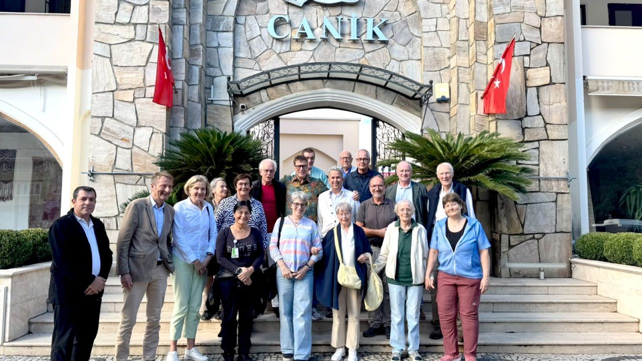 MURAT CANİK’İN EV SAHİPLİĞİNDE KEMER’DE ULUSLARARASI KÜLTÜR ÇIKARMASI